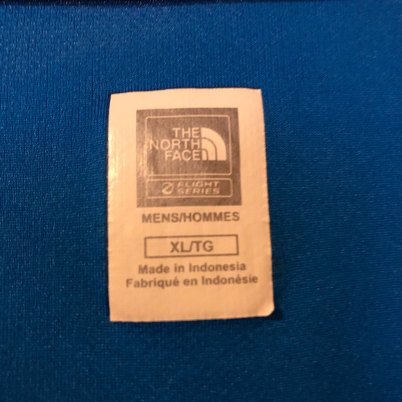 The North Face shirt - Picture 2 of 2